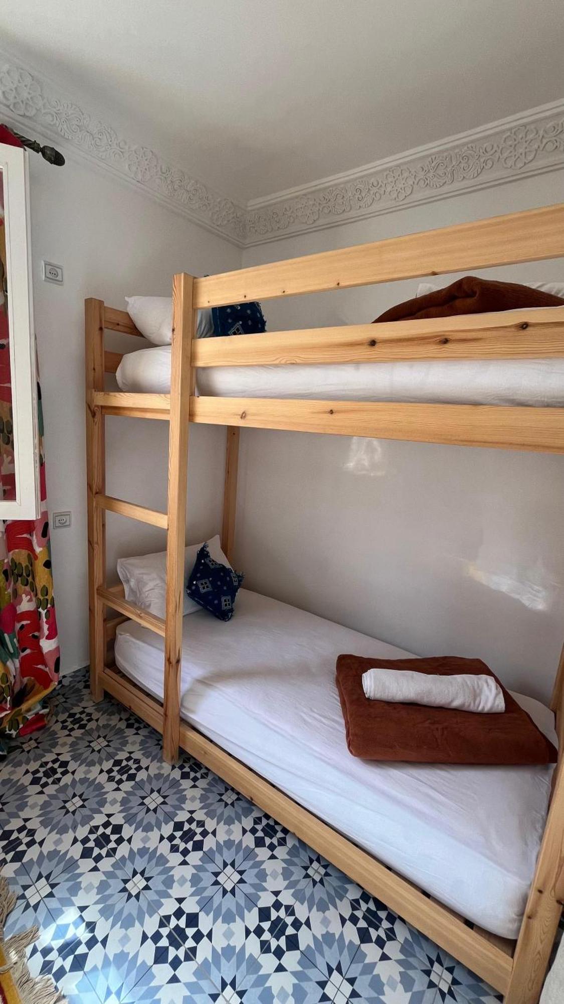 Aourir Waves Surf House Bed & Breakfast ภายนอก รูปภาพ