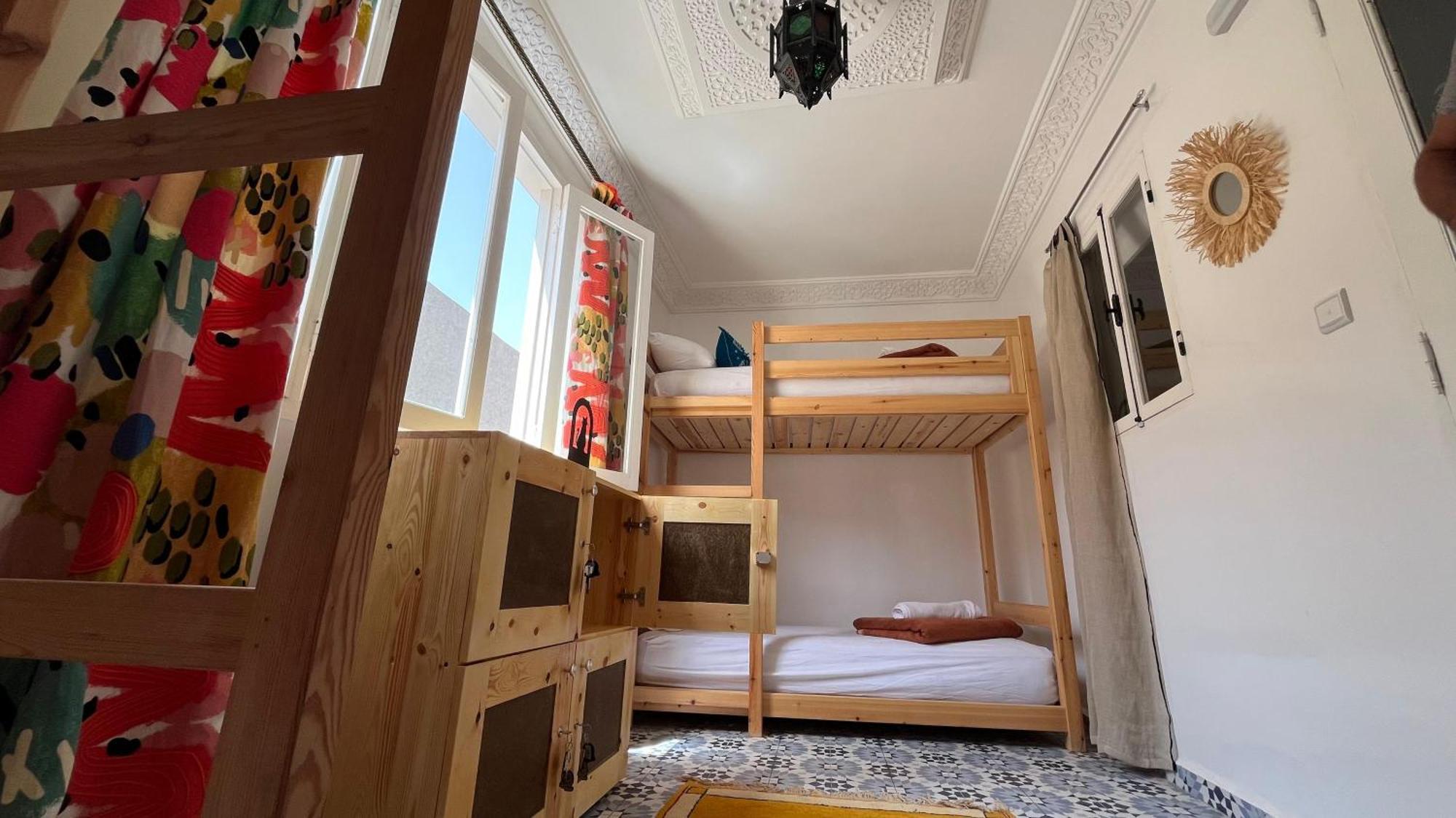 Aourir Waves Surf House Bed & Breakfast ภายนอก รูปภาพ